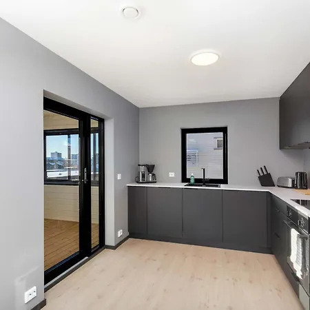 Dinbnb L 5 Bedrooms I Jacuzzi & El-parking L 24l7 Check In * Kristiansand