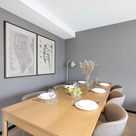 Apartment Dinbnb L 5 Bedrooms I Jacuzzi & El-parking L 24l7 Check In