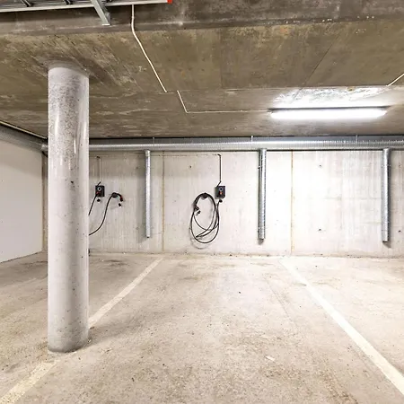 Dinbnb L 5 Bedrooms I Jacuzzi & El-parking L 24l7 Check In Διαμέρισμα Κρίστιανσαντ
